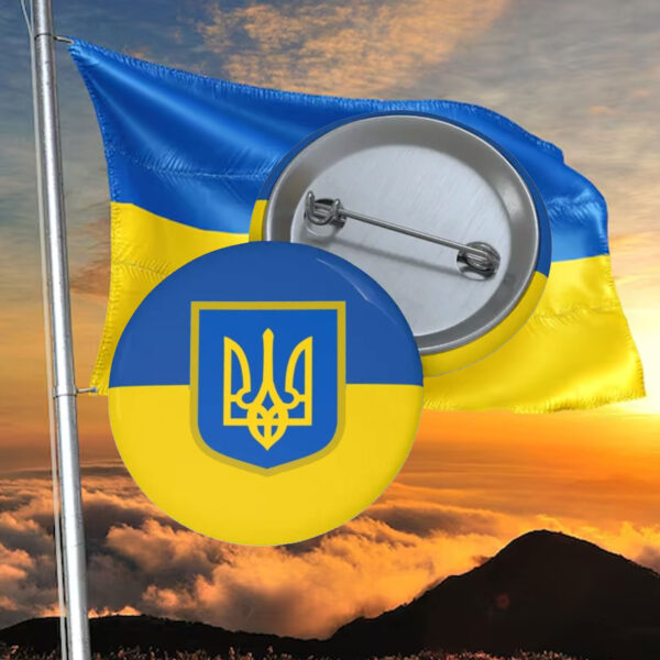 I Stand with Ukraine 2025 Pin Button